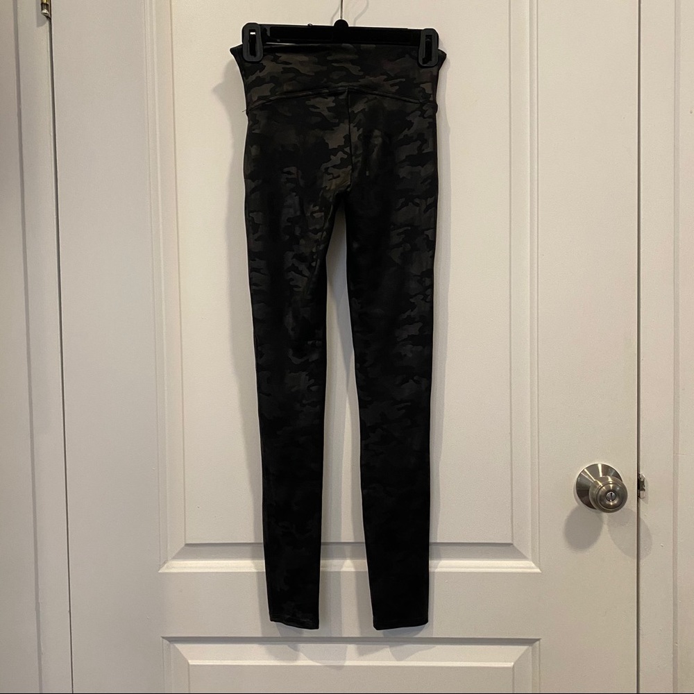 Spanx Faux Leather Camo Leggings - Picture 6 of 6